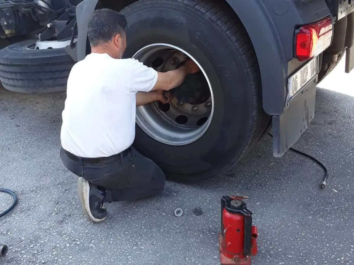 Pazaryolu Oto Lastikçi